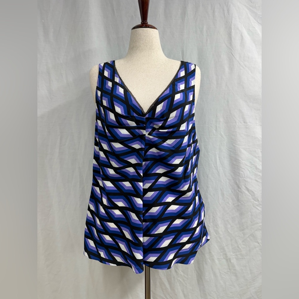 Diane Von Furstenberg 100% Silk V-neck Geometric Sleeveless Top